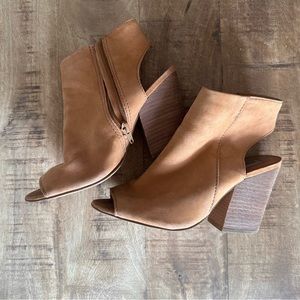 Steve Madden suede Tulisa Sandal Heel size 7